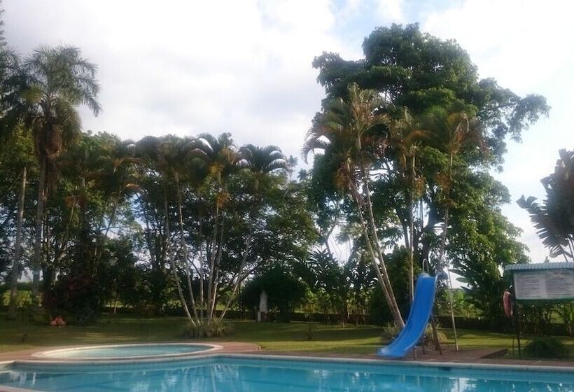 Finca Hotel El Rosario