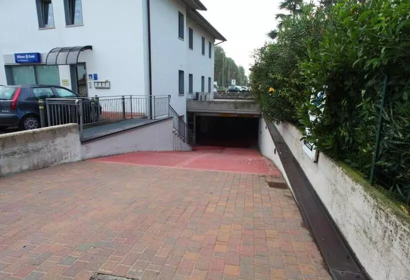 ホテル Albergo Ristorante Papa
