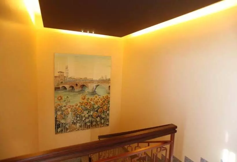 ホテル Albergo Ristorante Papa