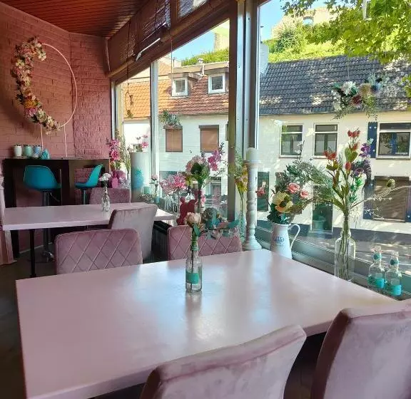 هتل B&b Lela