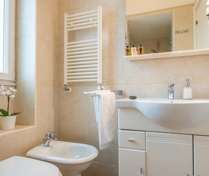 هتل Dimora Grottone