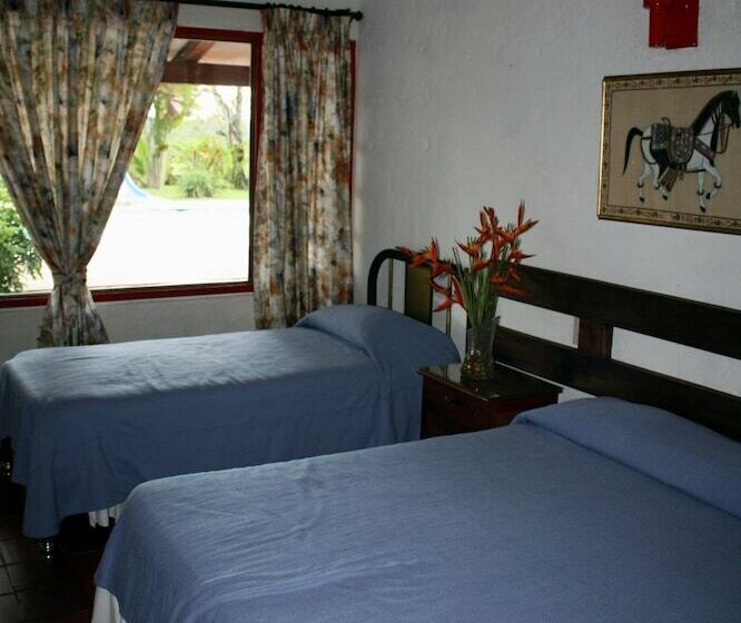 Finca Hotel El Rosario