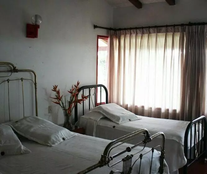 Finca Hotel El Rosario