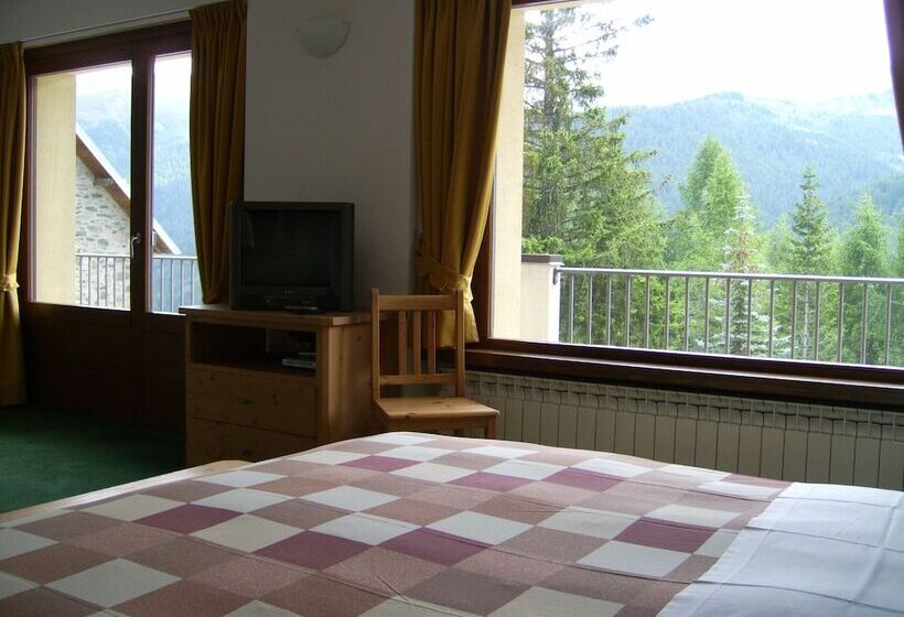 בית מלון כפרי Li Arnoga