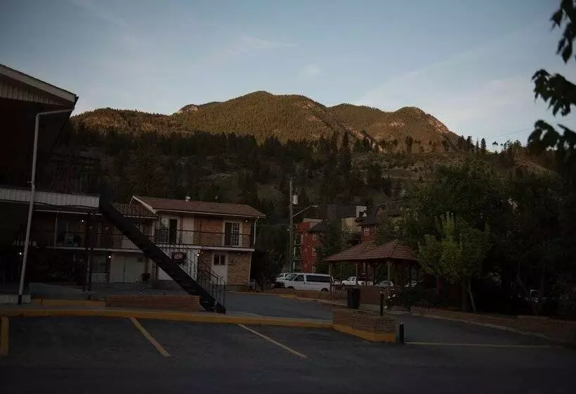 هتل Radium Park Lodge