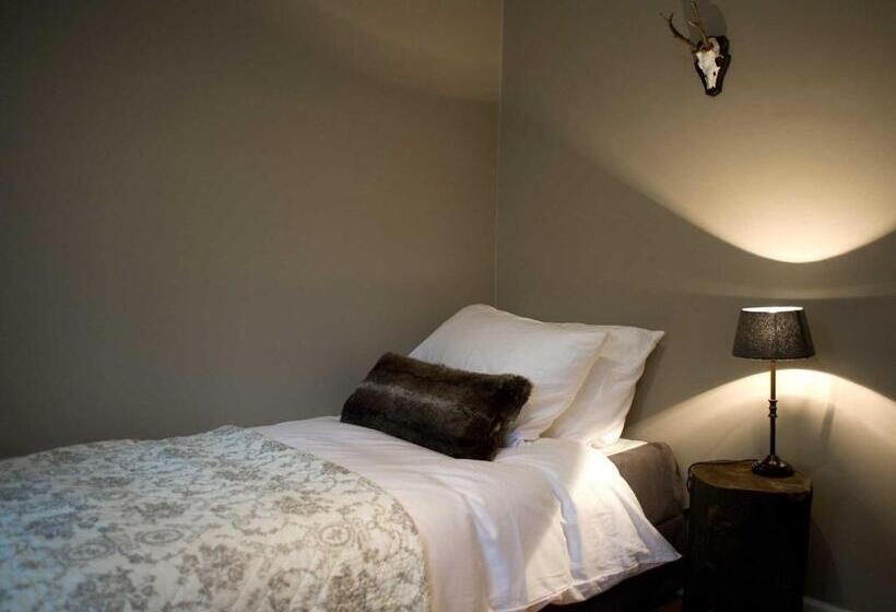 호텔 & Restaurant Meneer Van Eijck