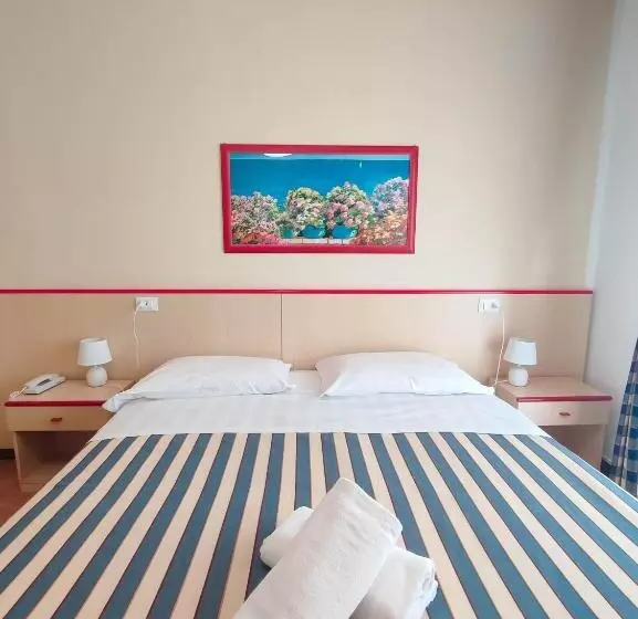 هتل Riviera
