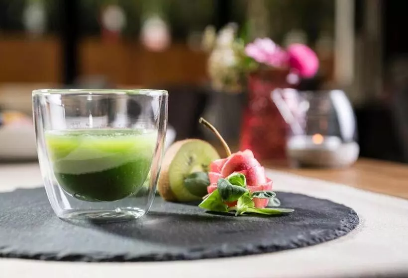 Hotelli Zirmerhof & Residence