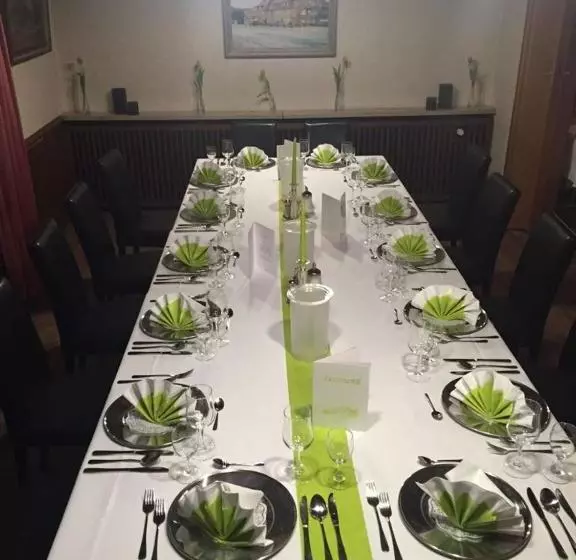 ホテル Böttchers Gasthaus