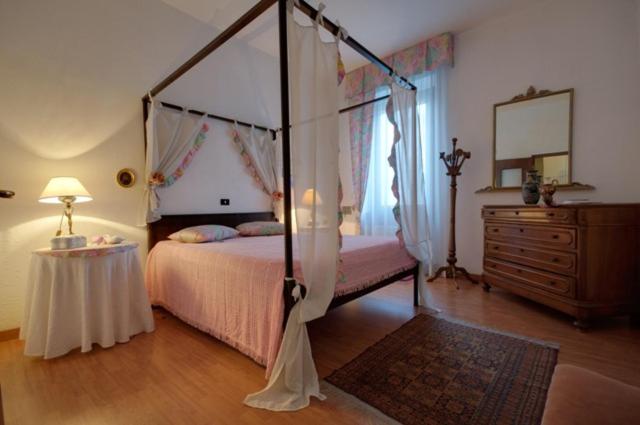 فندق Sembenini Palace