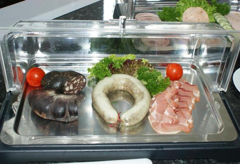 ホテル Am Rosenplatz,24 Stunden Check In, Kostenfreie Parkplätze