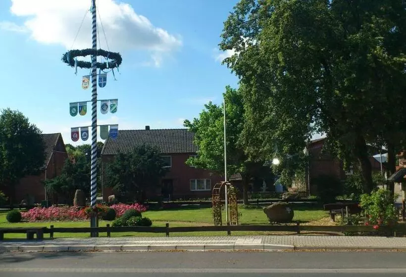 ホテル Am Rosenplatz,24 Stunden Check In, Kostenfreie Parkplätze