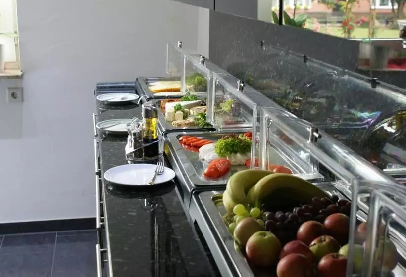 ホテル Am Rosenplatz,24 Stunden Check In, Kostenfreie Parkplätze