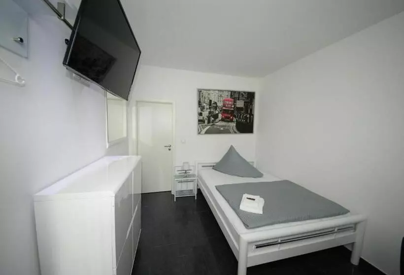ホテル Am Rosenplatz,24 Stunden Check In, Kostenfreie Parkplätze