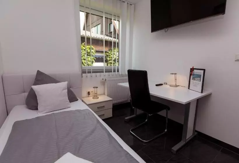 ホテル Am Rosenplatz,24 Stunden Check In, Kostenfreie Parkplätze