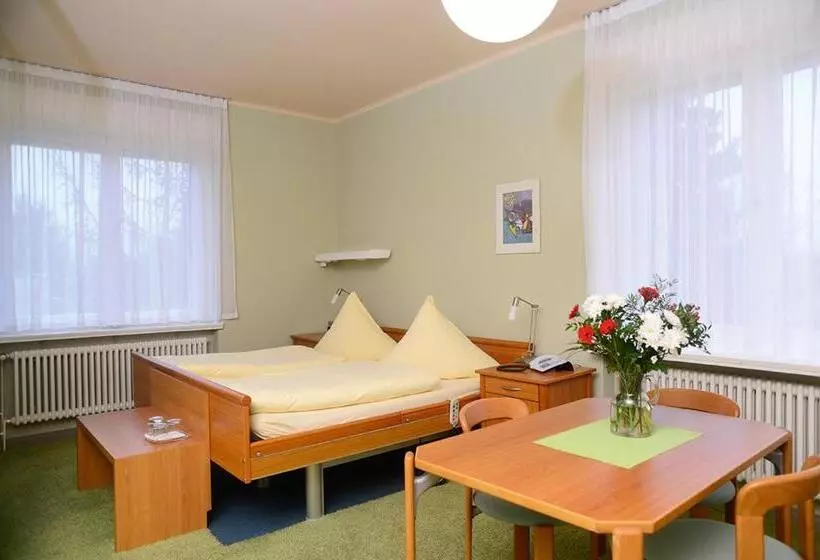 ホテル Gästehaus Am Klinikum