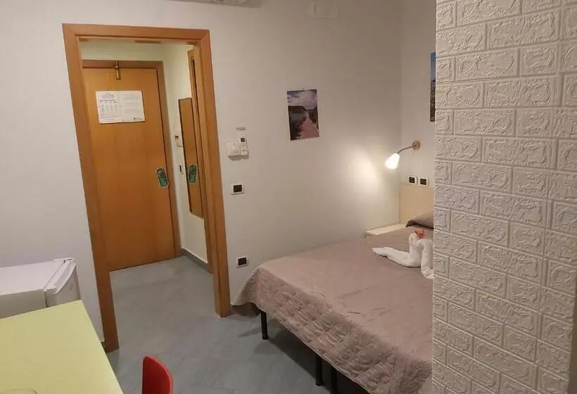 Hotelli Lido Di Procida Guest House