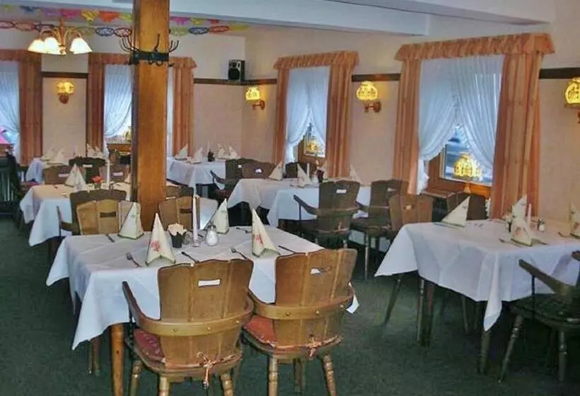 ホテル Restaurant Schmidter Bauernstube