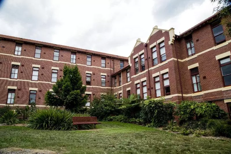 ホテル Yarra House Campus Summer Stays
