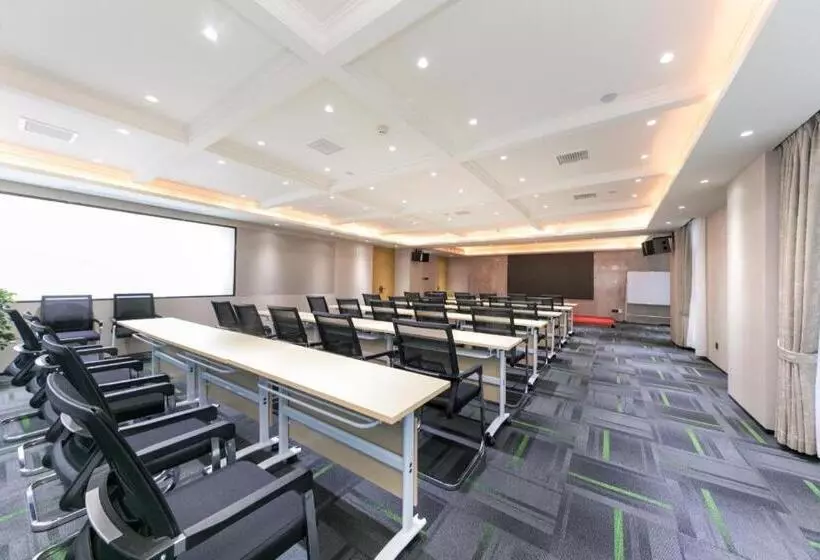 Ji Hotel Zhangjiajie Tianmen Mountain