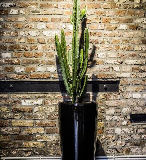 هتل Amosa Liège City Centre