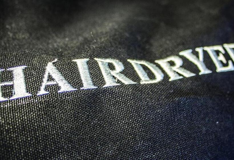 هتل Amosa Liège City Centre