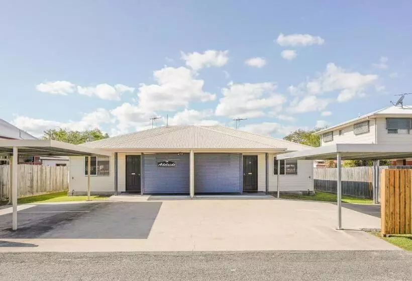 ホテル Rockhampton Serviced Apartments