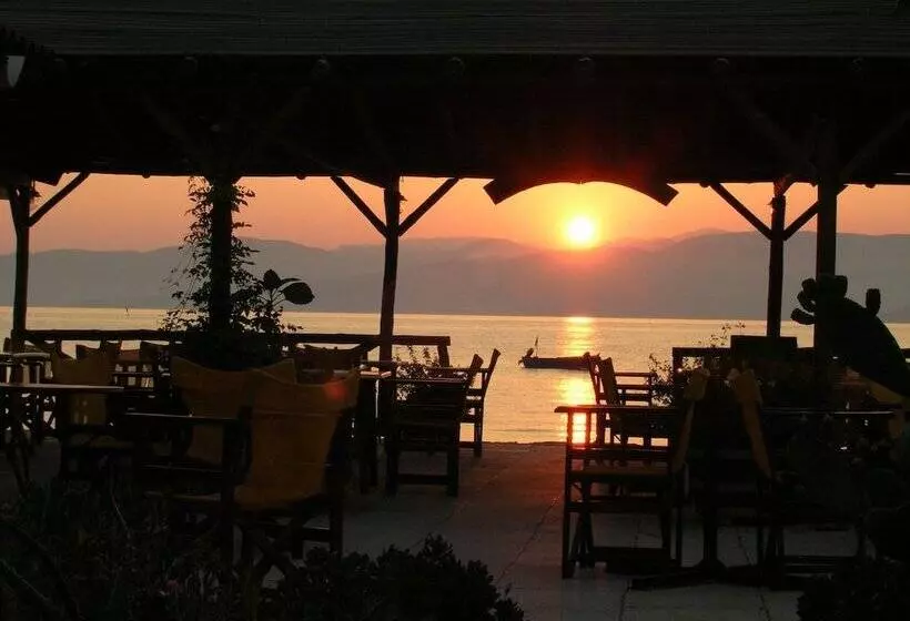 Likourgos Beach