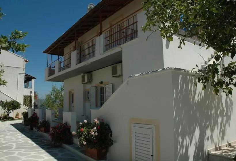 Likourgos Beach