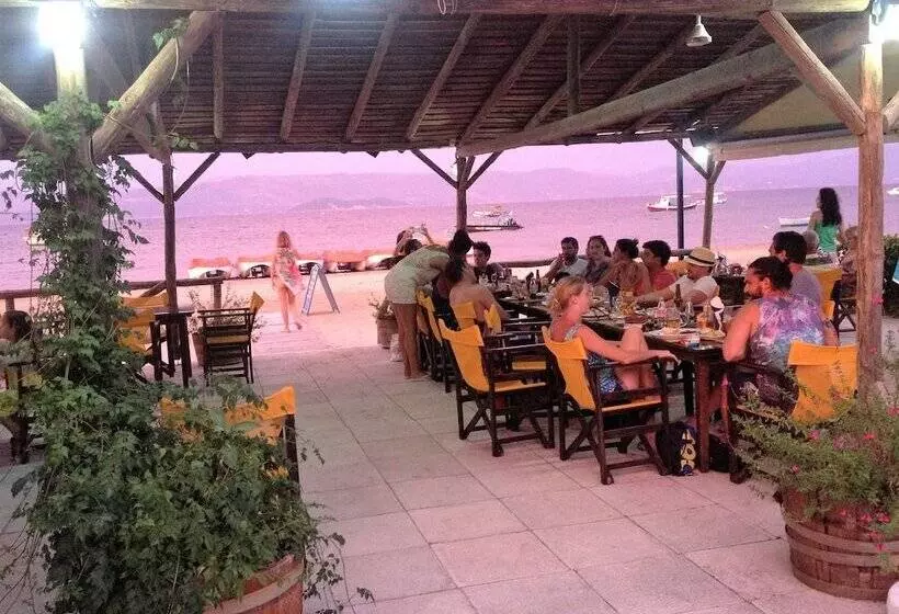 Likourgos Beach
