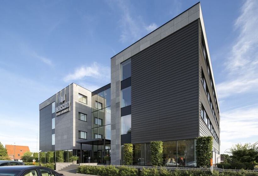 Mezzo Hotel & Business