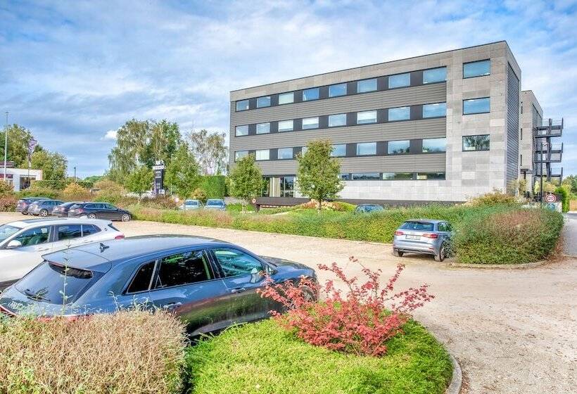 Mezzo Hotel & Business