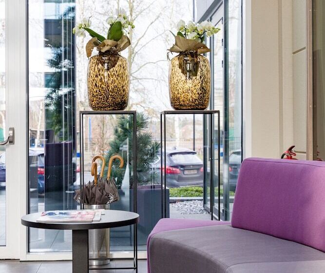 Mezzo Hotel & Business