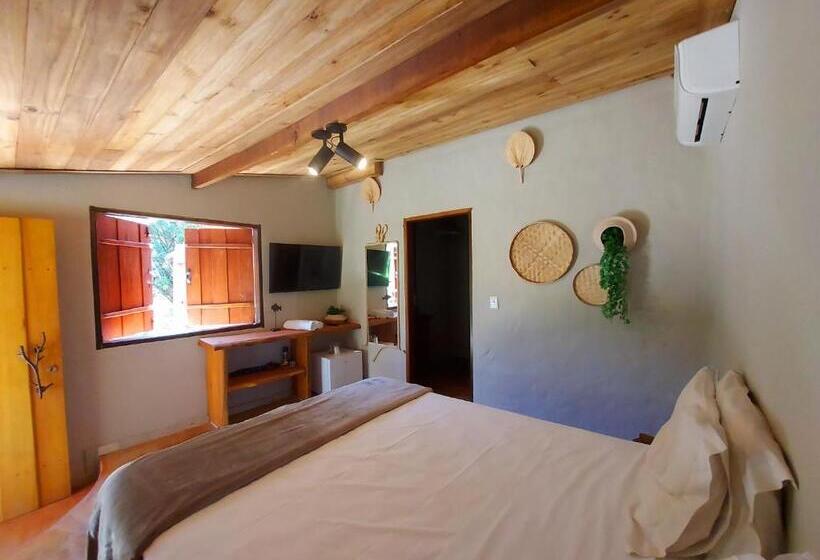 Salto Corumbá Hotel Camping Clube