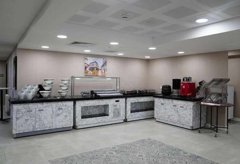 فندق Akay Muhtarlar Evi