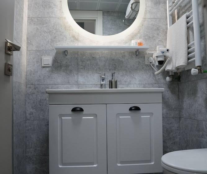 فندق Akay Muhtarlar Evi