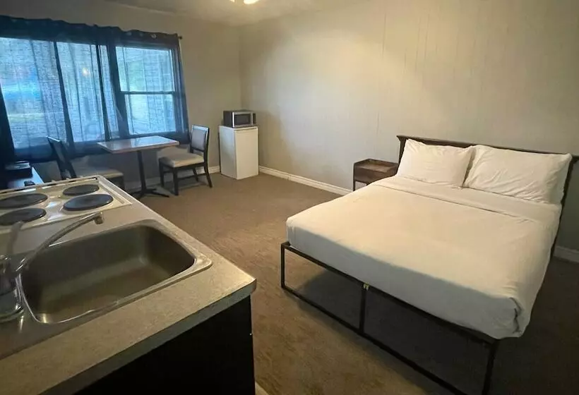 Bay Motel