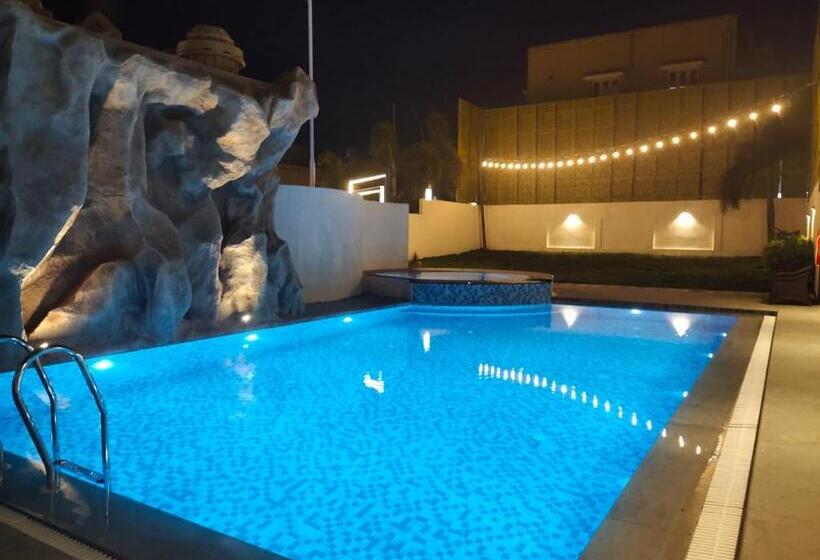 Days Hotel Chennai Omr