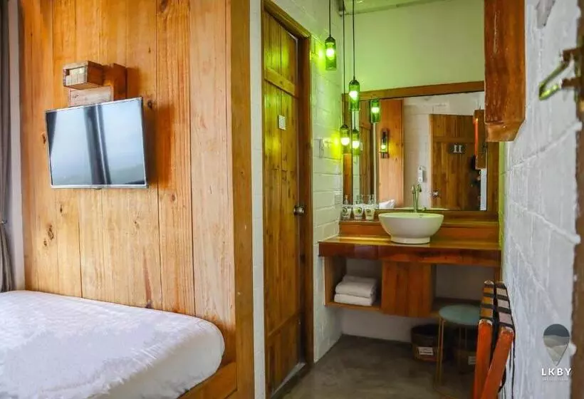 Cabins By Eco Hotel Tagaytay