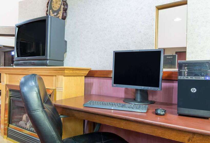 Отель Days Inn By Wyndham Effingham