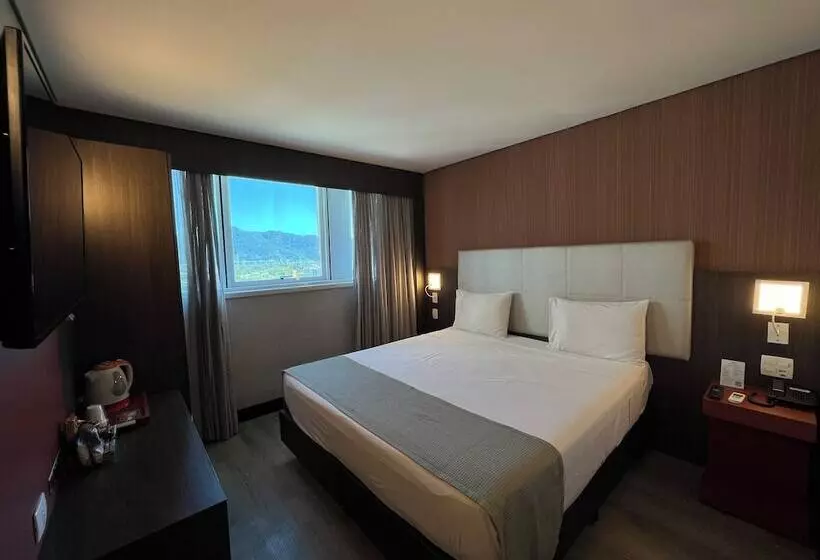 Esuites Hotel Recreio Shopping