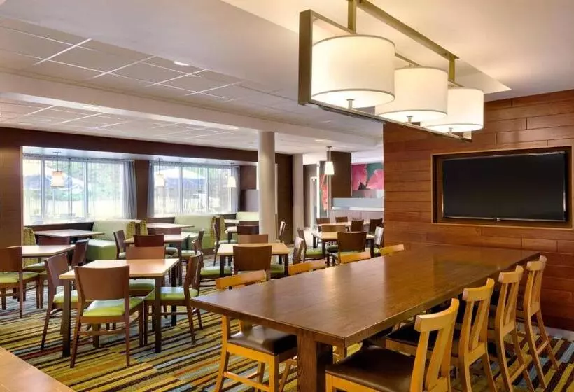 ホテル Fairfield Inn & Suites By Marriott Lancaster East At The Outlets