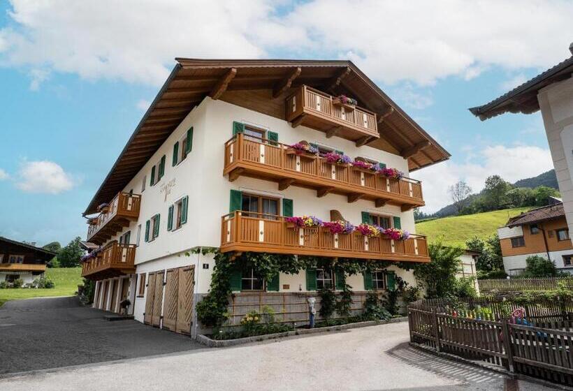 هتل Der Schwendterwirt