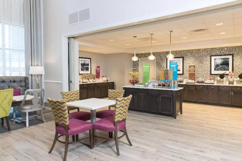 ホテル Hampton Inn & Suites Chicago Schaumburg