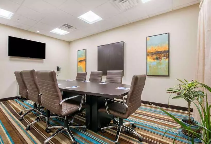 ホテル Hawthorn Suites By Wyndham Bridgeport