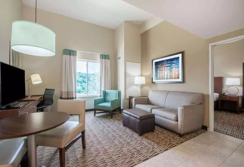 ホテル Hawthorn Suites By Wyndham Bridgeport