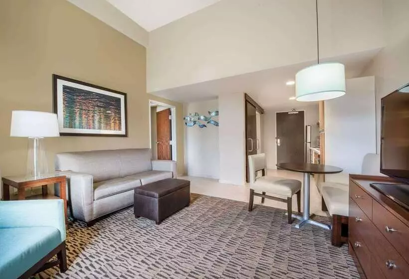 ホテル Hawthorn Suites By Wyndham Bridgeport