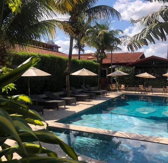 ホテル Pousada Ourinhos