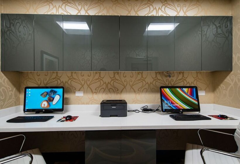 هتل Western Star All Suites Signature