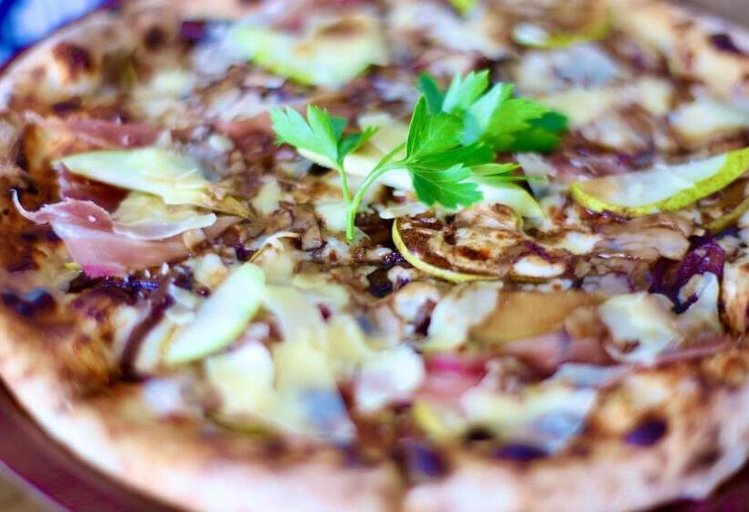 فندق على الطريق Tea Gardens